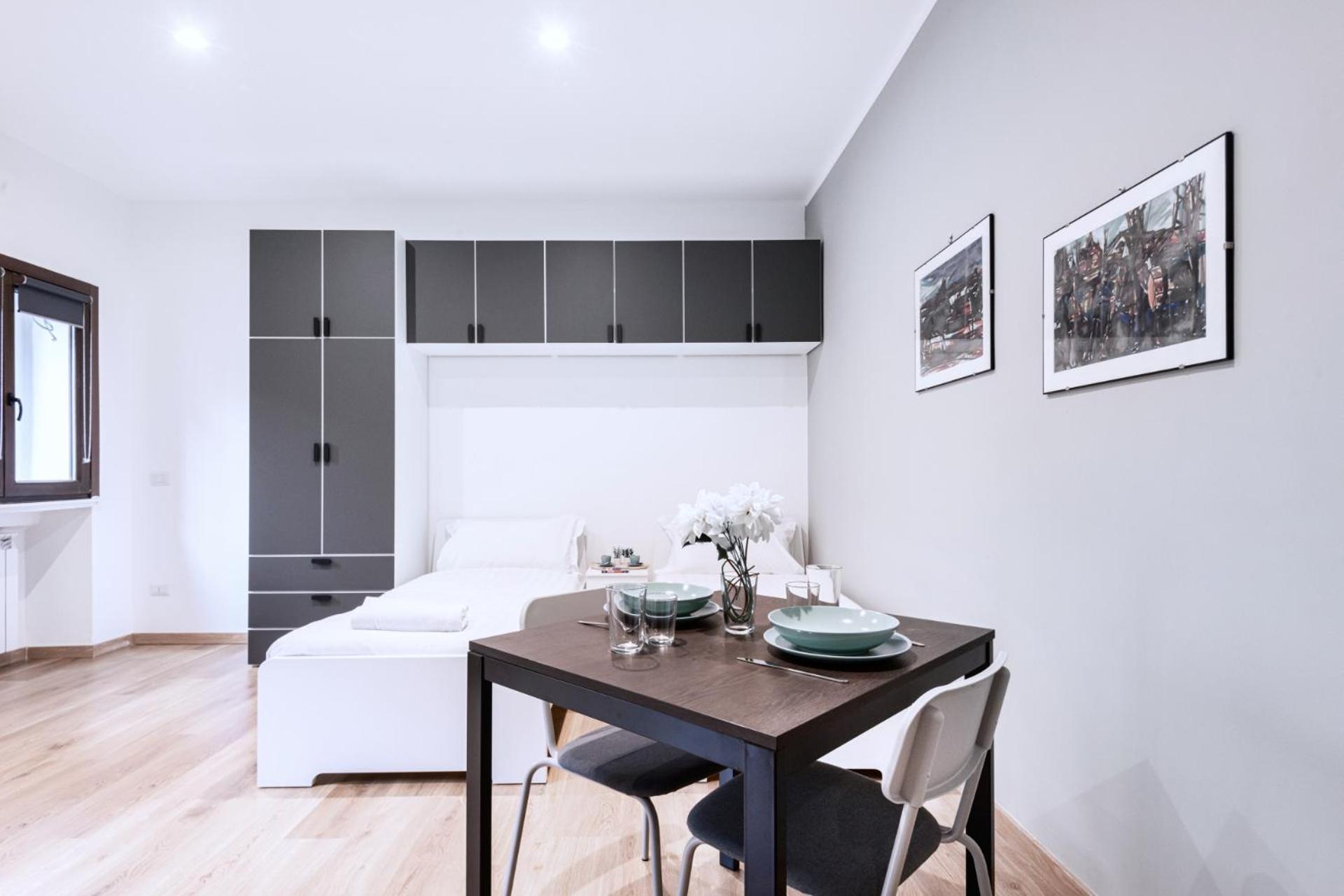Апартаменты Easylife - Studio Con Balcone In Risorgimento Милан Экстерьер фото