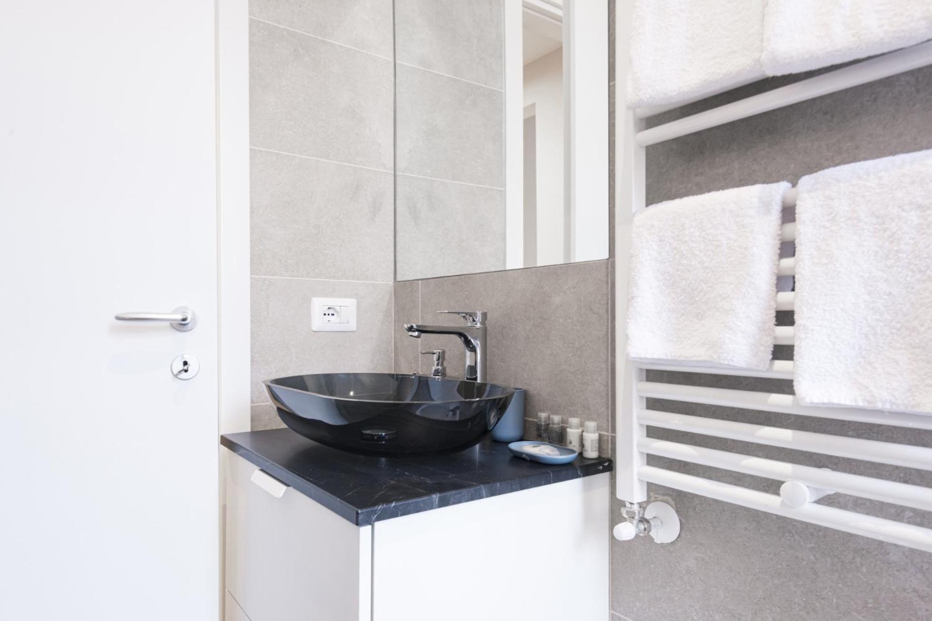 Апартаменты Easylife - Studio Con Balcone In Risorgimento Милан Экстерьер фото